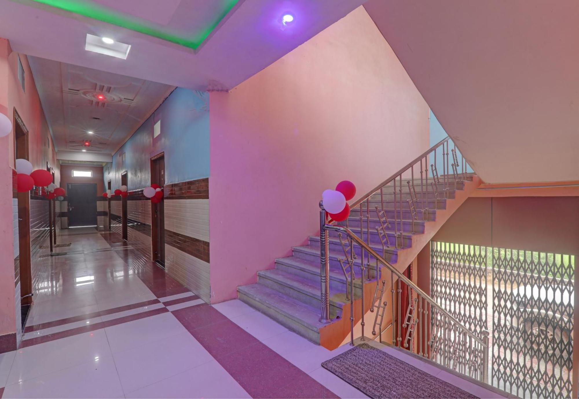 Hotel O Surya Inn Pura Raghunāth 외부 사진